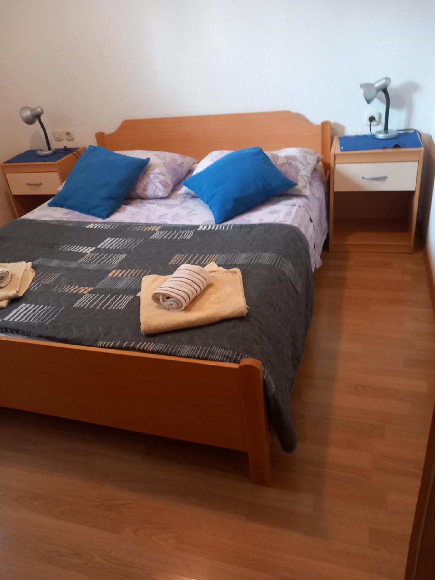 Apartments Jerica Бол Екстериор снимка