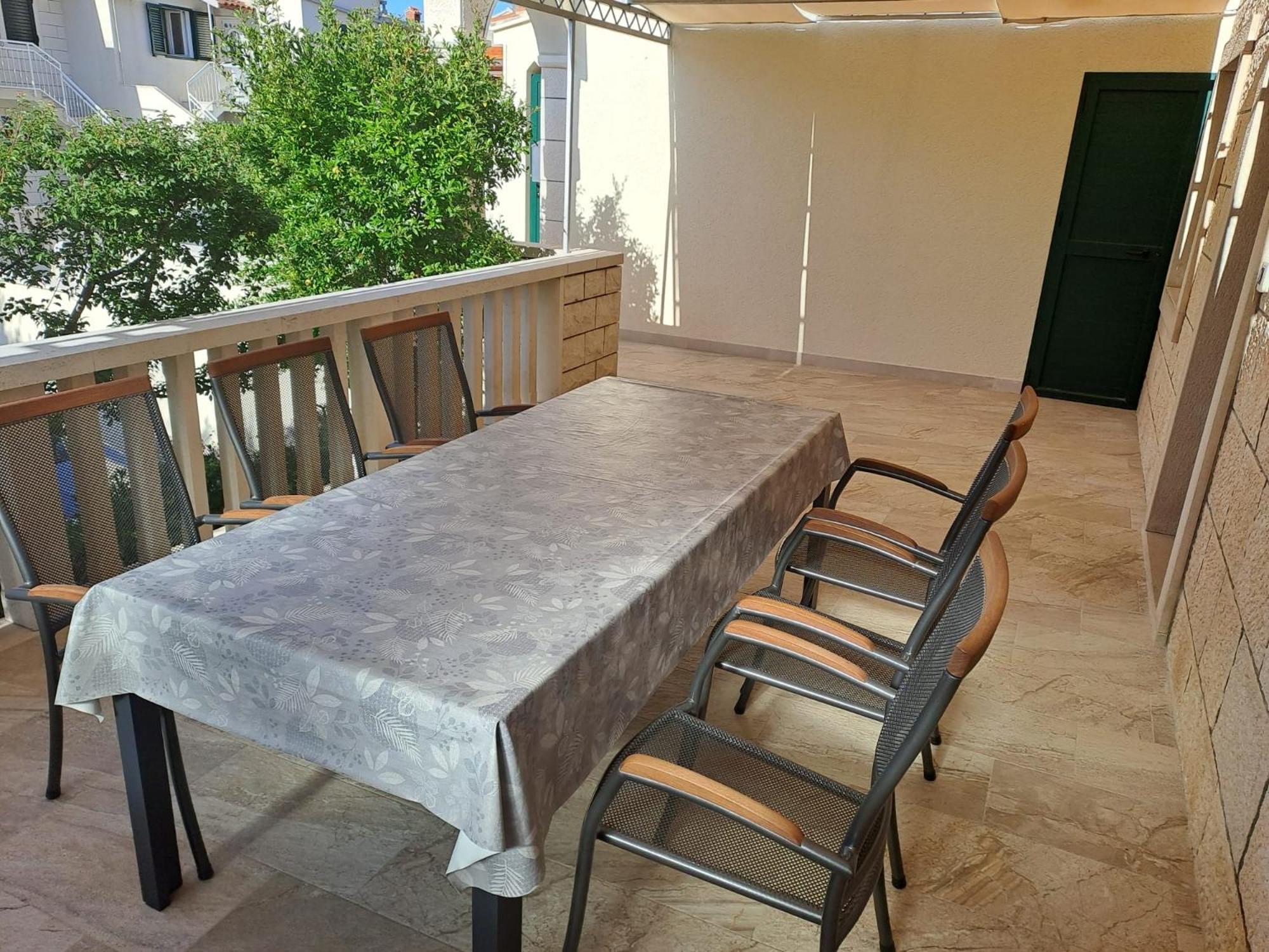 Apartments Jerica Бол Екстериор снимка