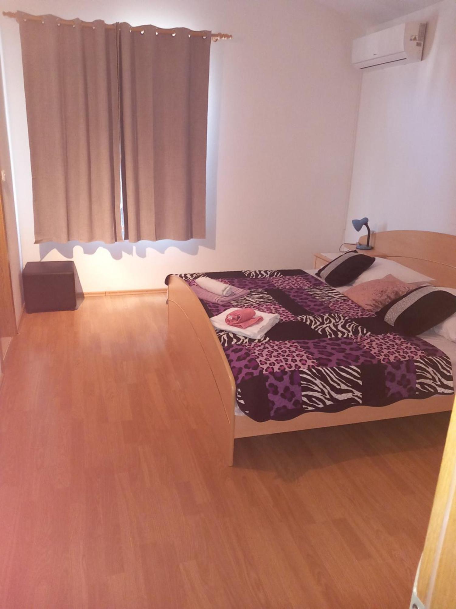 Apartments Jerica Бол Екстериор снимка