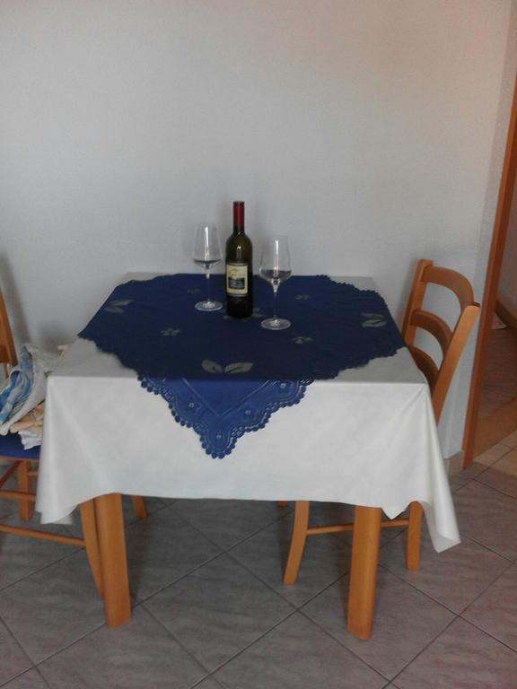 Apartments Jerica Бол Екстериор снимка
