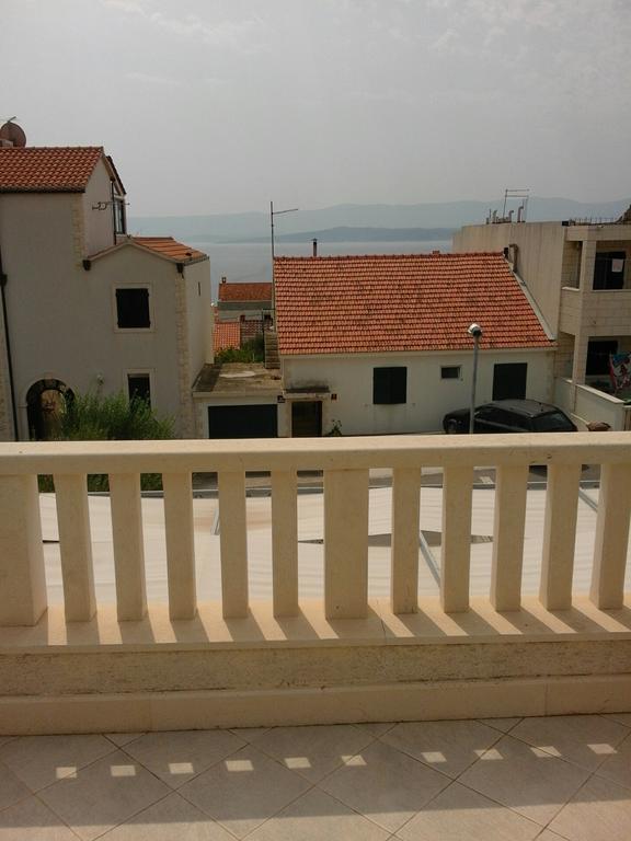 Apartments Jerica Бол Екстериор снимка