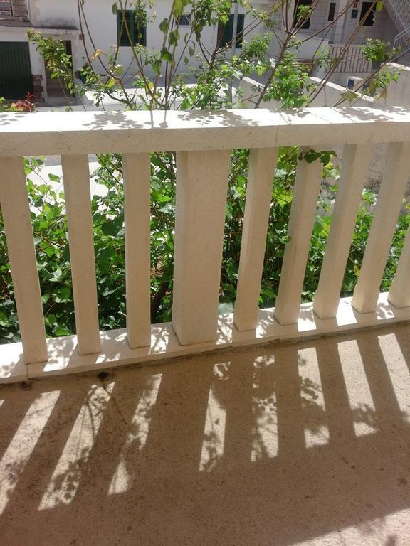 Apartments Jerica Бол Екстериор снимка