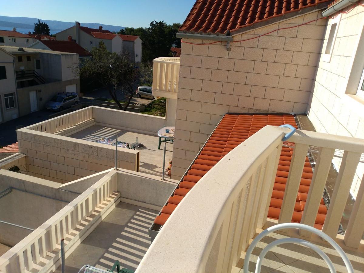 Apartments Jerica Бол Екстериор снимка